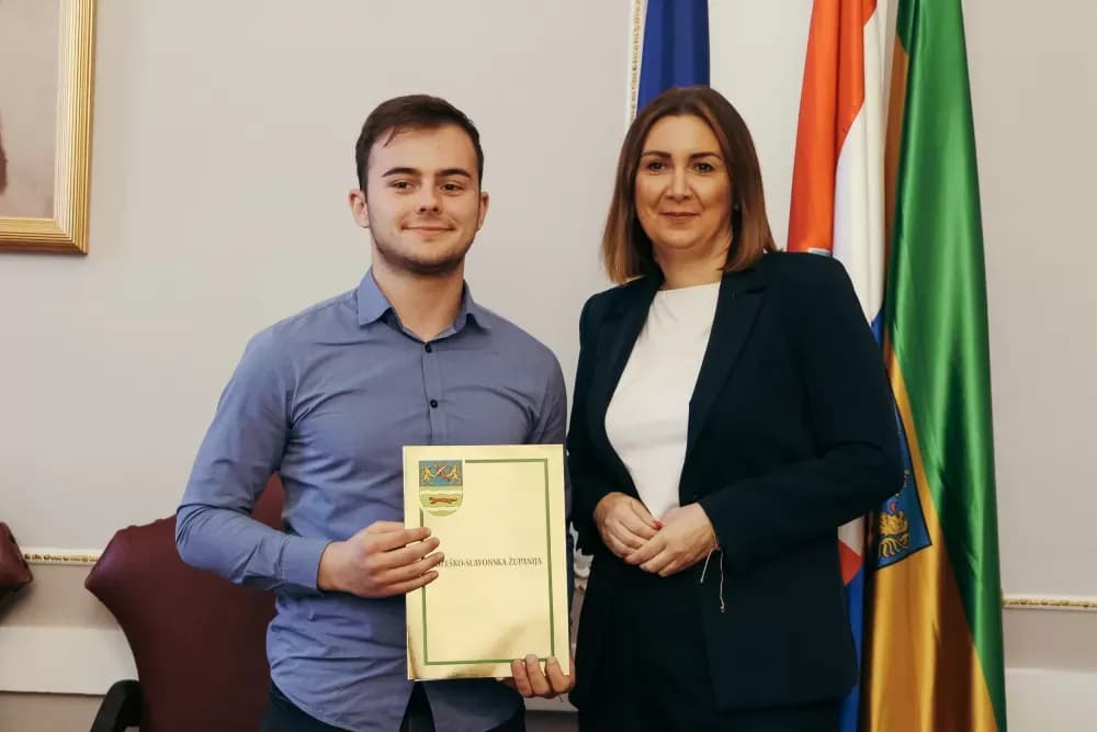 Dodijeljene županijske stipendije: 18 studenata dobilo ugovore Požeško-slavonske županije