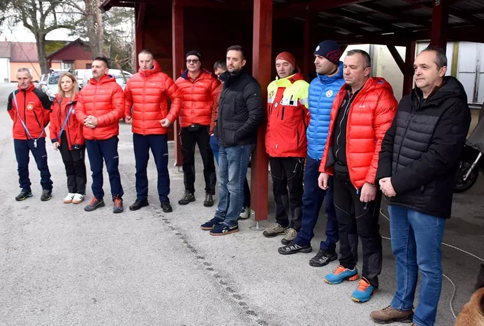 Tehnika u službi humanosti: HGSS Stanica Požega prezentirala impresivnu mobilnost