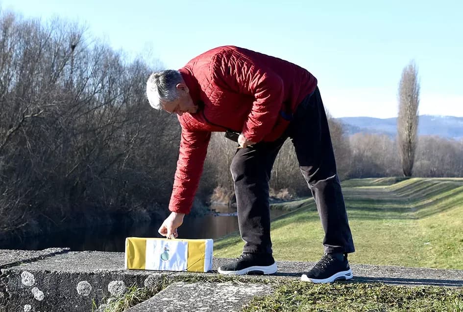 Požeški ʼmorževiʼ skokom u hladnu Orljavu prikupljali pomoć za Udrugu ʼMali princʼ