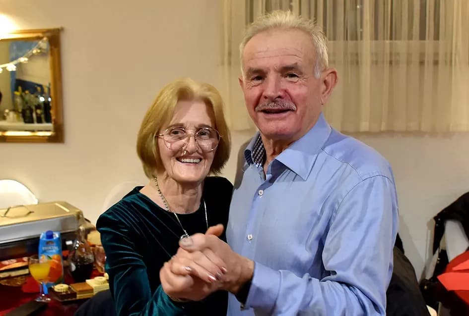 Doček Nove 2026. godine u dvorani Luku: Pjesma, ples i rođendanska slavlja uz grupu Gold