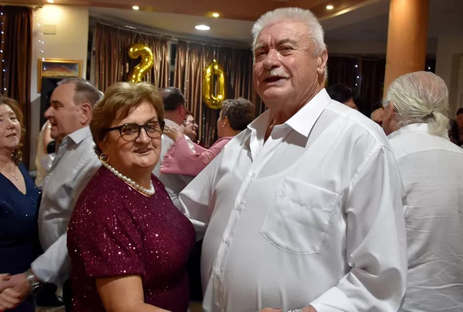 Doček Nove 2026. godine u dvorani Luku: Pjesma, ples i rođendanska slavlja uz grupu Gold