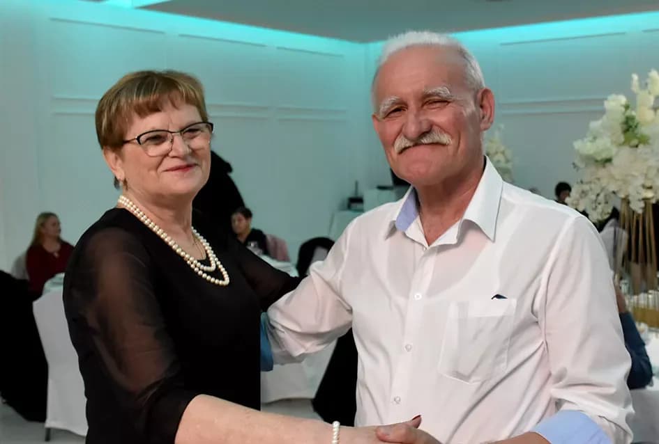 Snijeg pao, plesni podij pun: Maca nadigrala snijeg i zimu u Požegi