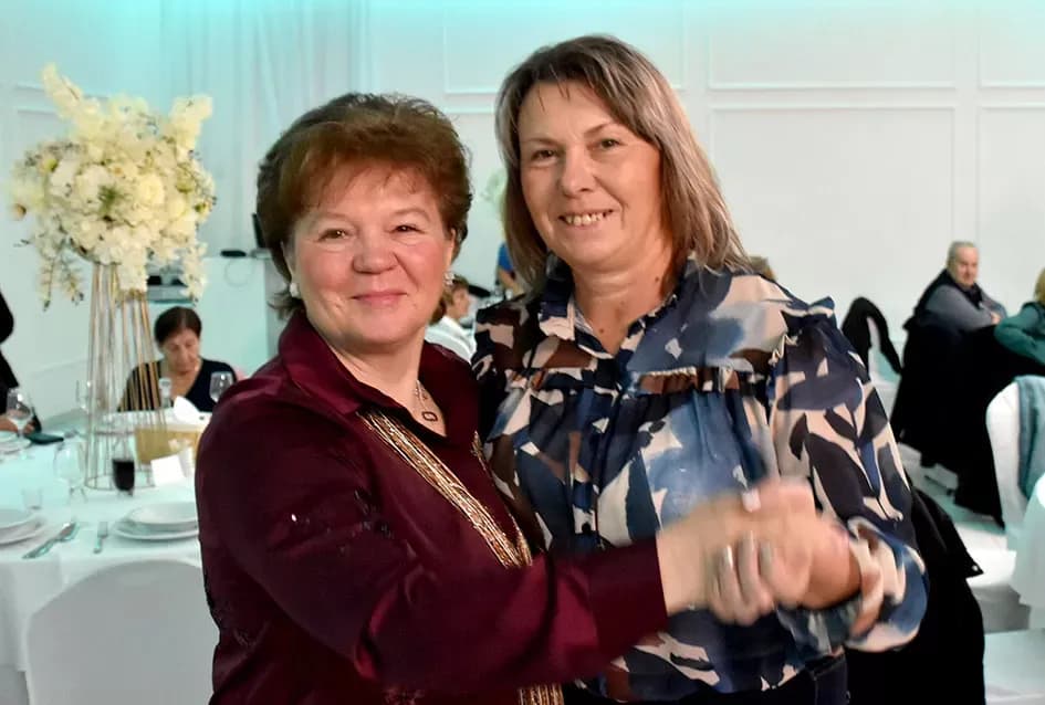 Snijeg pao, plesni podij pun: Maca nadigrala snijeg i zimu u Požegi