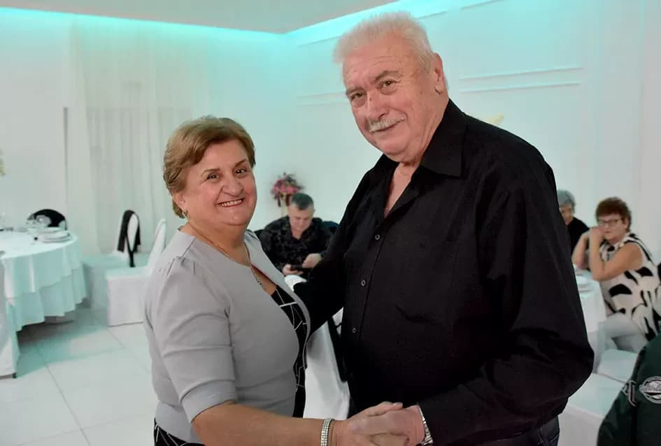 Snijeg pao, plesni podij pun: Maca nadigrala snijeg i zimu u Požegi