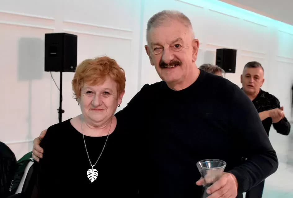 Snijeg pao, plesni podij pun: Maca nadigrala snijeg i zimu u Požegi