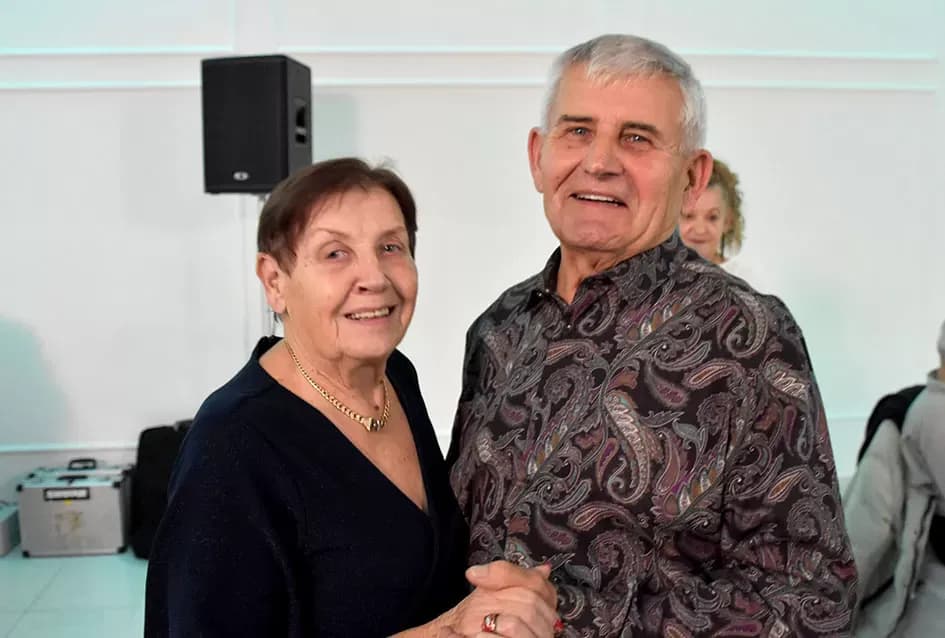 Snijeg pao, plesni podij pun: Maca nadigrala snijeg i zimu u Požegi