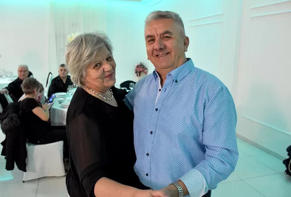 Snijeg pao, plesni podij pun: Maca nadigrala snijeg i zimu u Požegi