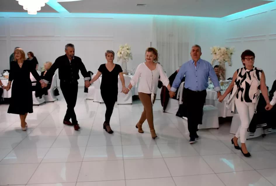 Snijeg pao, plesni podij pun: Maca nadigrala snijeg i zimu u Požegi