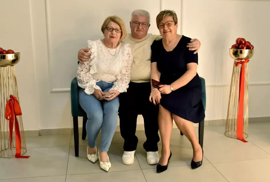 Snijeg pao, plesni podij pun: Maca nadigrala snijeg i zimu u Požegi