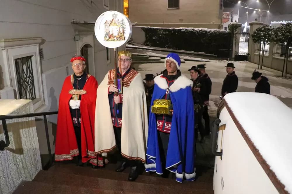 ʼBetlehemske zvijezdeʼ iz Jakšića pohodili biskupa Ivu