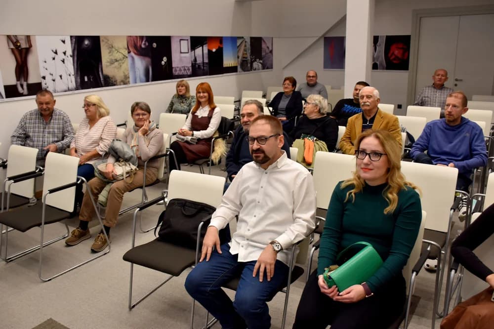 PREDAVANJE DR.SC. MIHAELE MARKOVAC U POŽEŠKOJ KNJIŽNICI: Hrvatsko-osmanske poveznice značajnih obljetnica