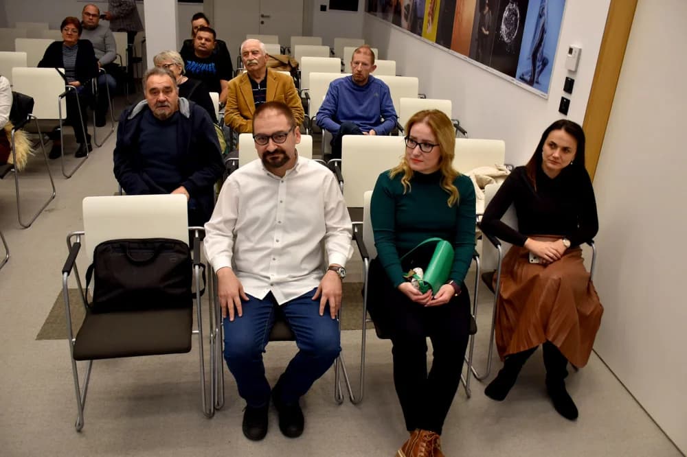 PREDAVANJE DR.SC. MIHAELE MARKOVAC U POŽEŠKOJ KNJIŽNICI: Hrvatsko-osmanske poveznice značajnih obljetnica