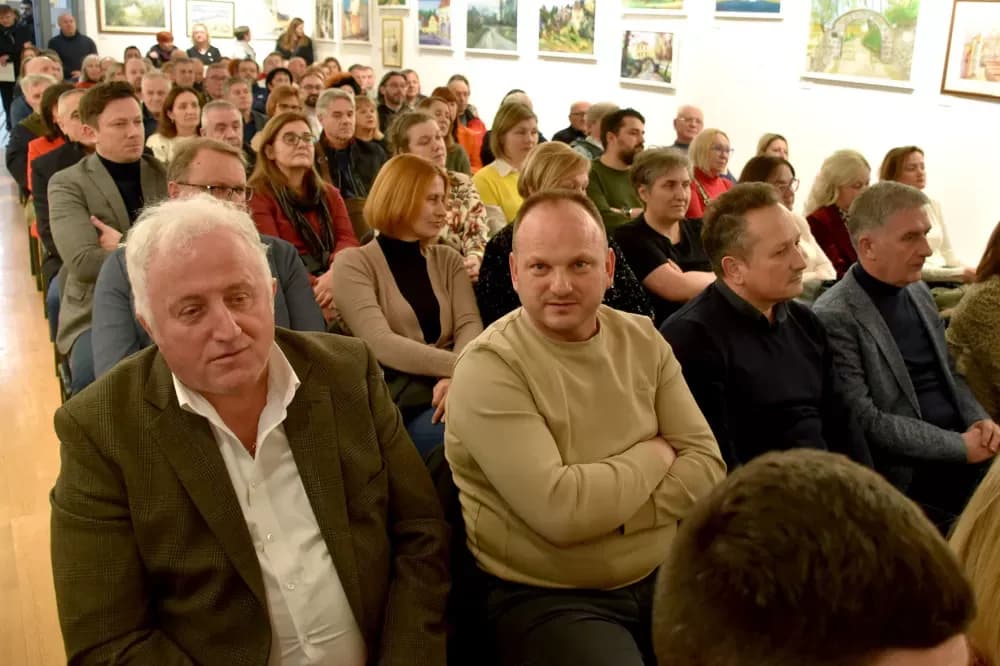 Kruna povijesne obnove: Predstavljen katalog „Od mora do gora“ Gradskog muzeja Požega