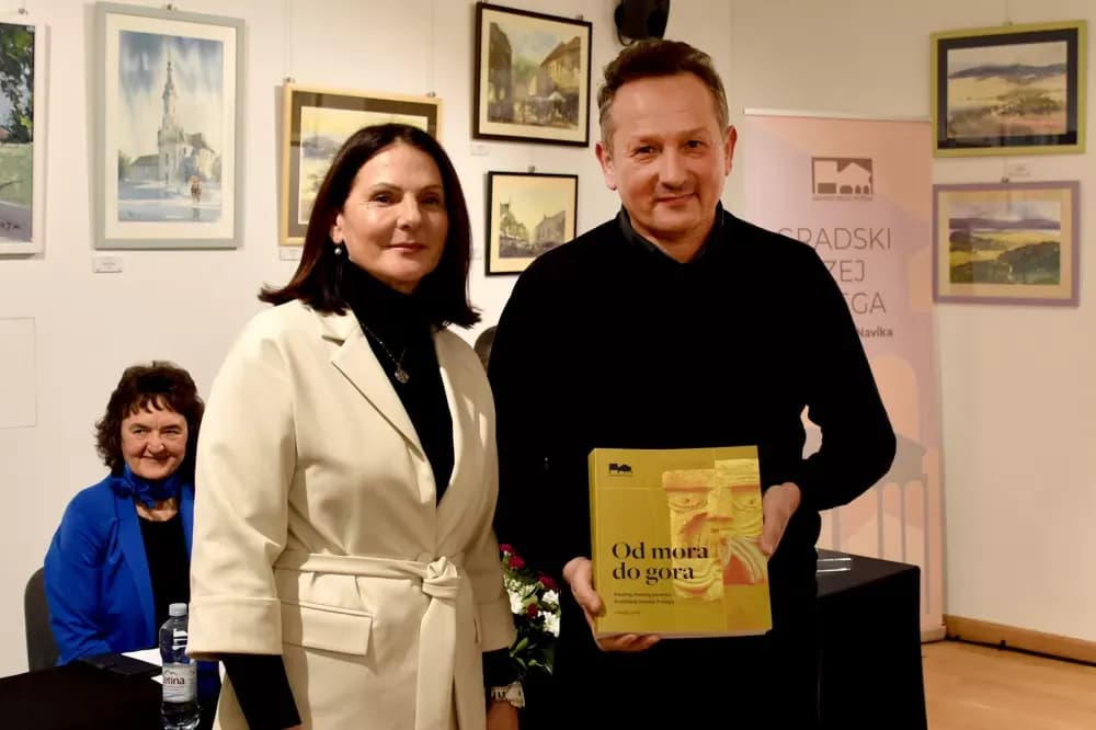 Kruna povijesne obnove: Predstavljen katalog „Od mora do gora“ Gradskog muzeja Požega