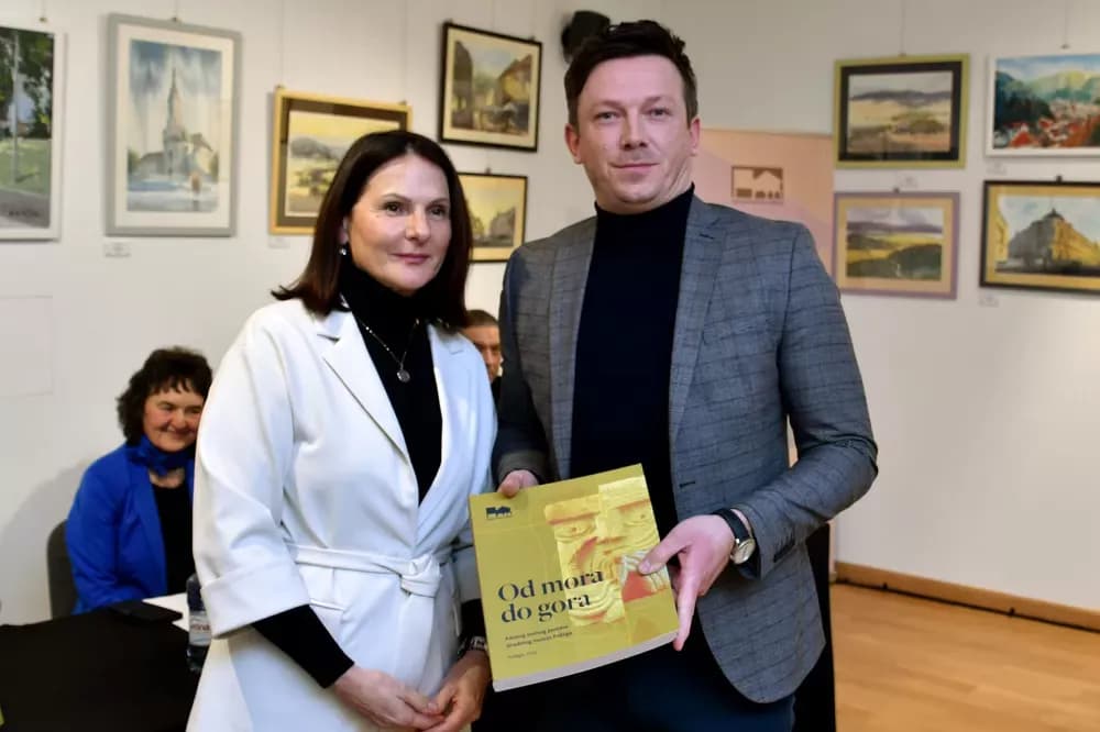 Kruna povijesne obnove: Predstavljen katalog „Od mora do gora“ Gradskog muzeja Požega