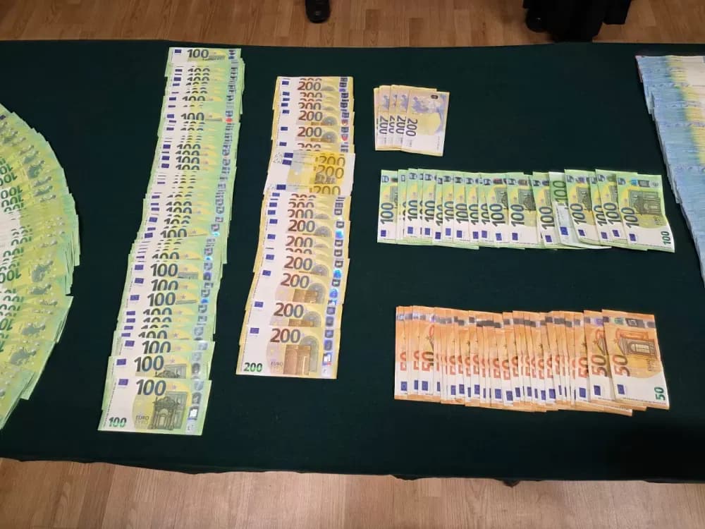 Uspješna akcija policije i carine: zapljena duhana i gotovine u Pleternici