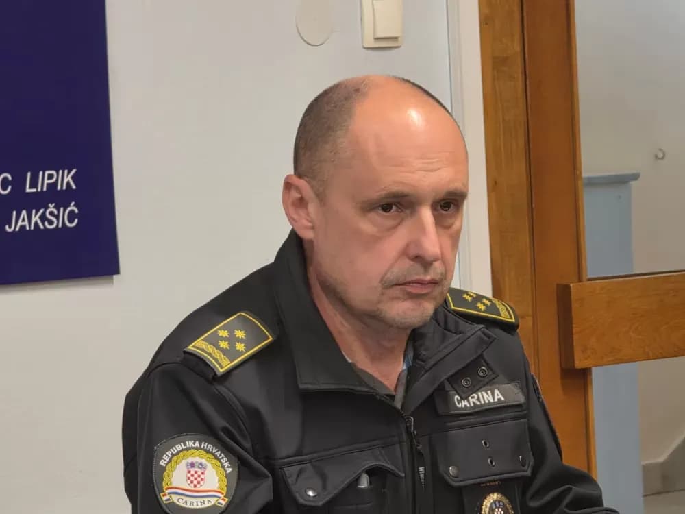 Uspješna akcija policije i carine: zapljena duhana i gotovine u Pleternici