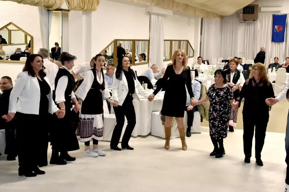 Ramska zajednica svojom priredbom čuva običaje starog kraja