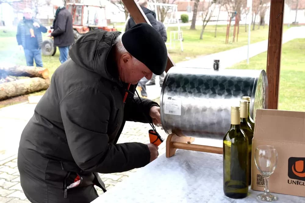 Udruga ʼVino-Kapʼ proslavila Vincelovo uz brojne goste i prijatelje