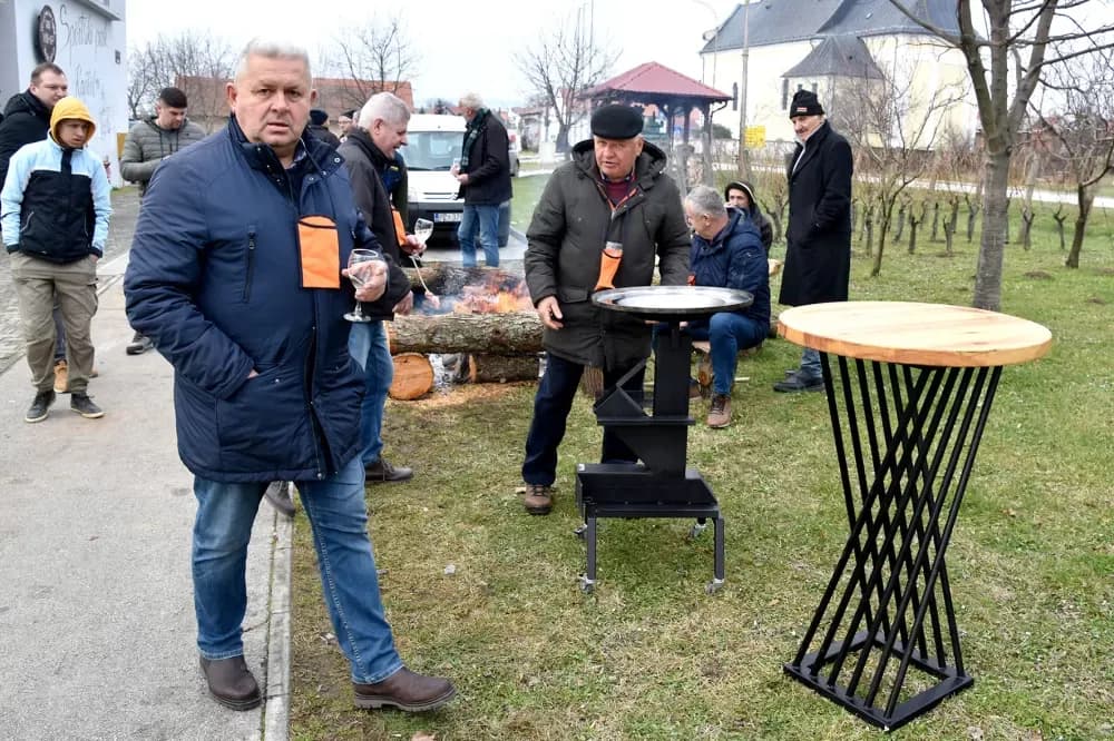 Udruga ʼVino-Kapʼ proslavila Vincelovo uz brojne goste i prijatelje