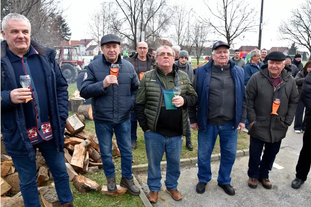 Udruga ʼVino-Kapʼ proslavila Vincelovo uz brojne goste i prijatelje
