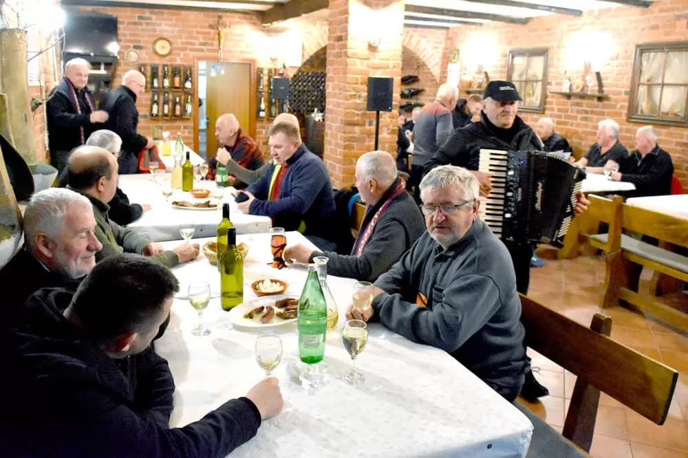 Udruga ʼVino-Kapʼ proslavila Vincelovo uz brojne goste i prijatelje