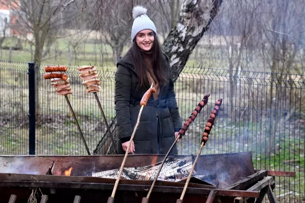 Bitka za najljepši ražanj: Gastronomski spektakl na igralištu u Lukaču