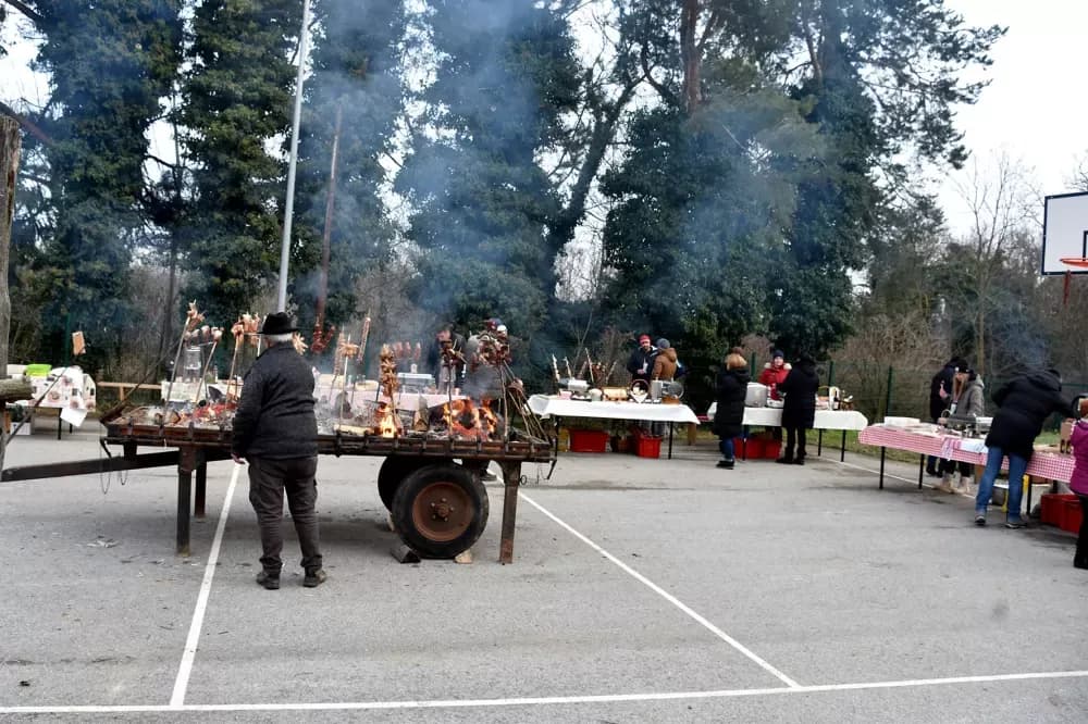Bitka za najljepši ražanj: Gastronomski spektakl na igralištu u Lukaču
