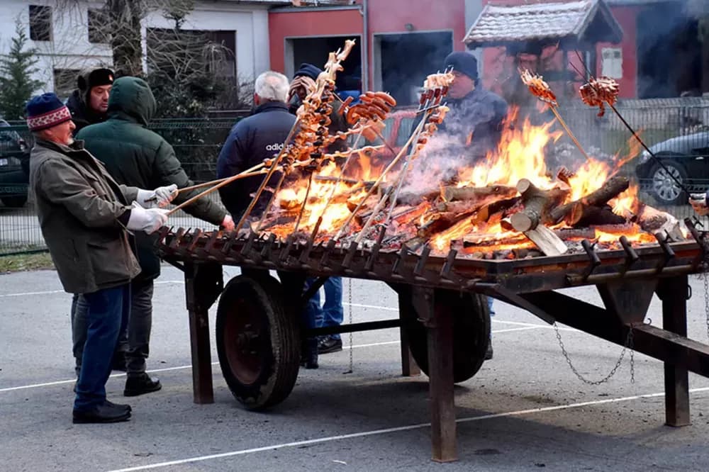 Bitka za najljepši ražanj: Gastronomski spektakl na igralištu u Lukaču
