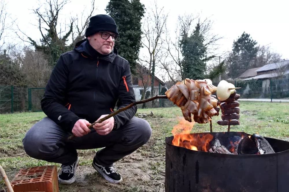 Bitka za najljepši ražanj: Gastronomski spektakl na igralištu u Lukaču