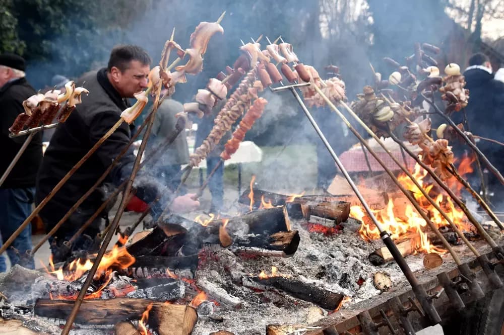 Bitka za najljepši ražanj: Gastronomski spektakl na igralištu u Lukaču