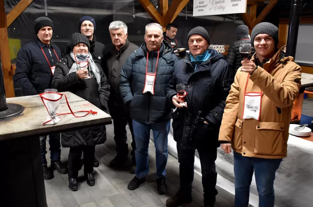 Uz tamburaše Fijakera proslavljeno 33. Vinkovo u Velikoj