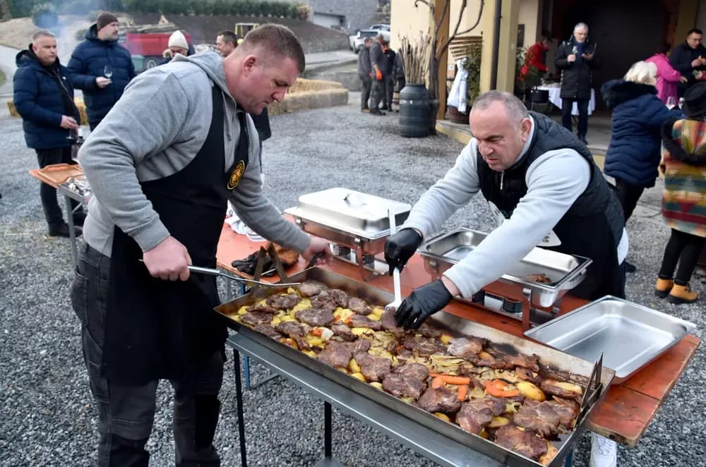 Obitelj Krauthaker okupila stotine uzvanika na početku vinogradarske godine