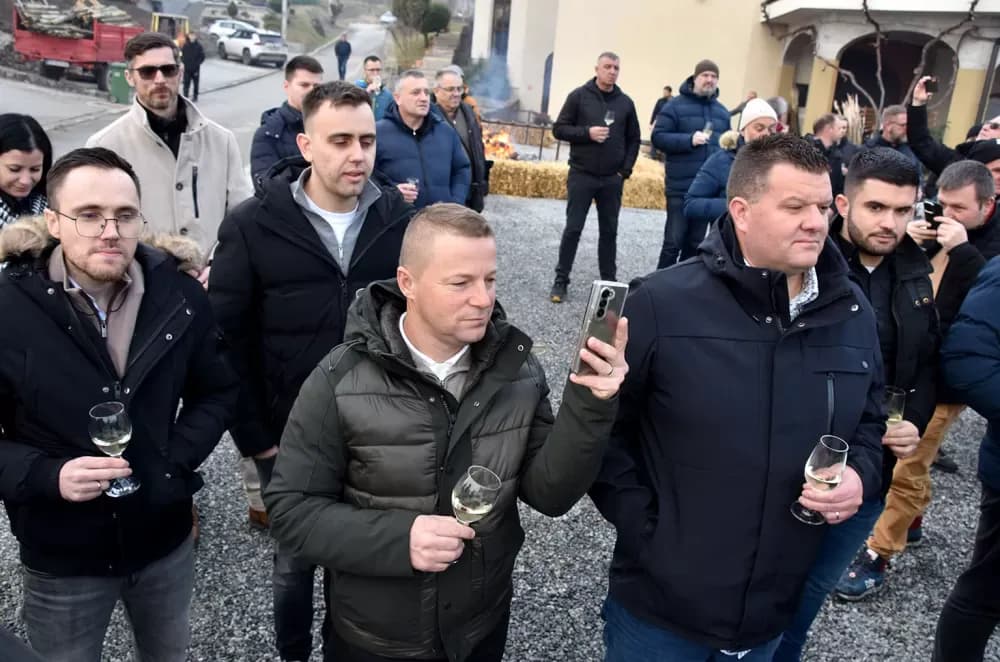 Obitelj Krauthaker okupila stotine uzvanika na početku vinogradarske godine