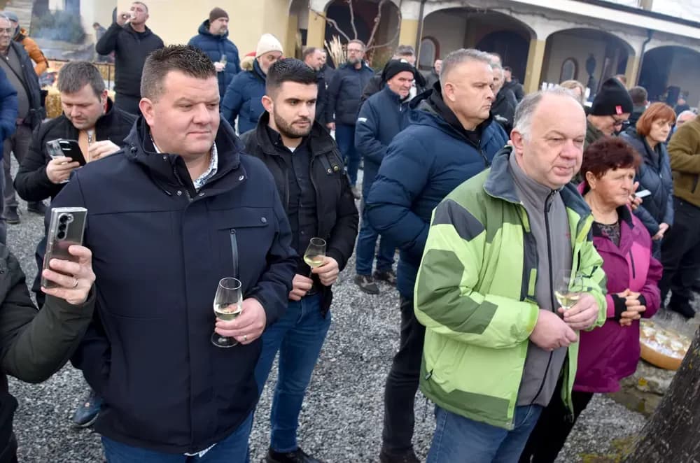 Obitelj Krauthaker okupila stotine uzvanika na početku vinogradarske godine