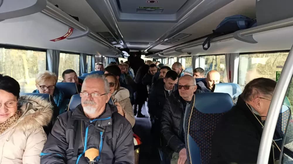 Vinobus Radio Slavonije krenuo na jubilarnu 20. vinsku rutu