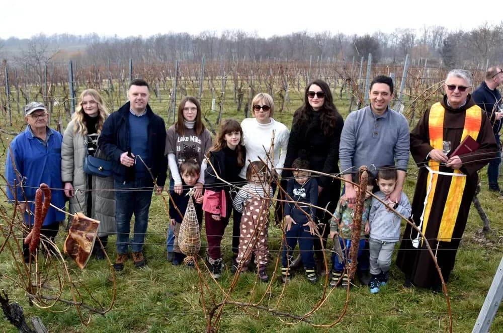 Nastavljena vinogradarska tradicija obitelji Mihalj na Vincelovo