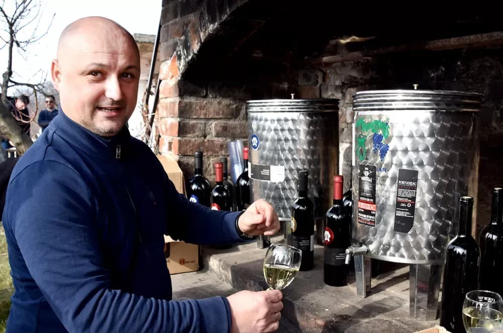 Nastavljena vinogradarska tradicija obitelji Mihalj na Vincelovo