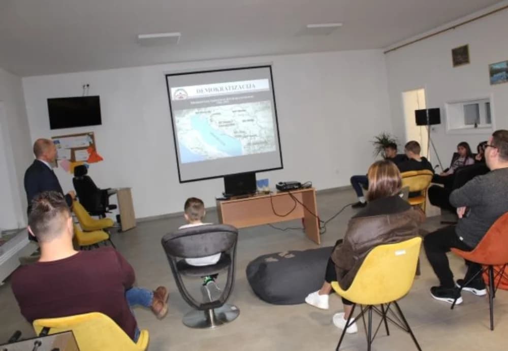Održano predavanje u Klubu za mlade Pleternici na temu „Agresija na Republiku Hrvatsku i Vukovar“