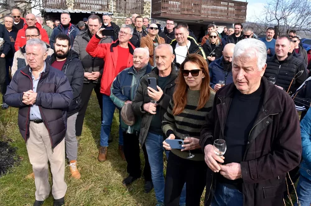 Nastavljena vinogradarska tradicija obitelji Mihalj na Vincelovo