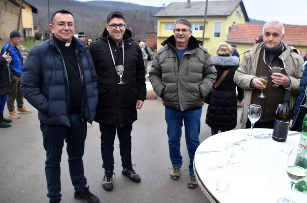 Škoro i Matići zazvali rodnu godinu u Mitrovcu