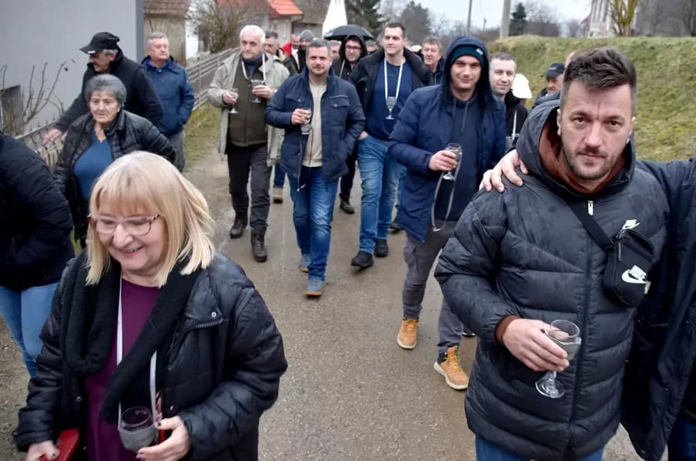 Škoro i Matići zazvali rodnu godinu u Mitrovcu