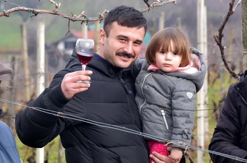 Od Požege do Zadra: Prijatelji se okupili kod Zorana Fumića na proslavi Vincelova