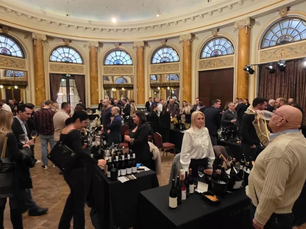 Vina Požeštine predstavljena na prestižnom En Primeur festivalu