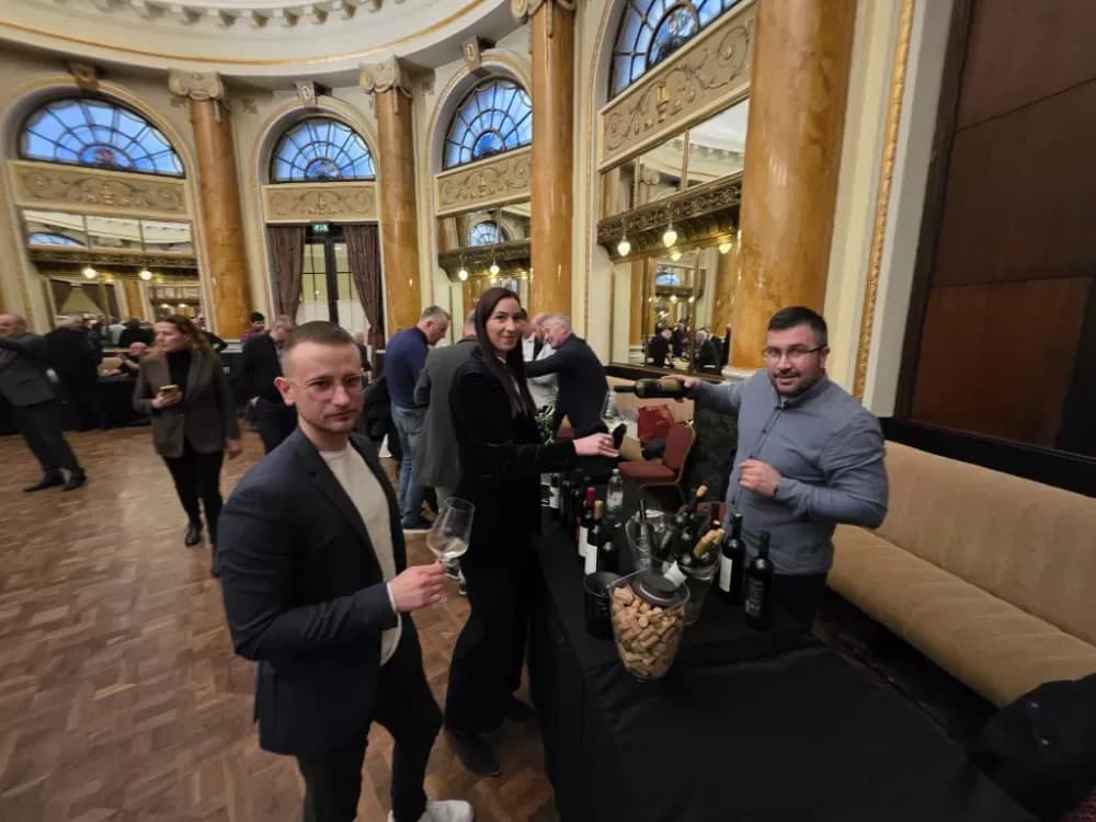 Vina Požeštine predstavljena na prestižnom En Primeur festivalu