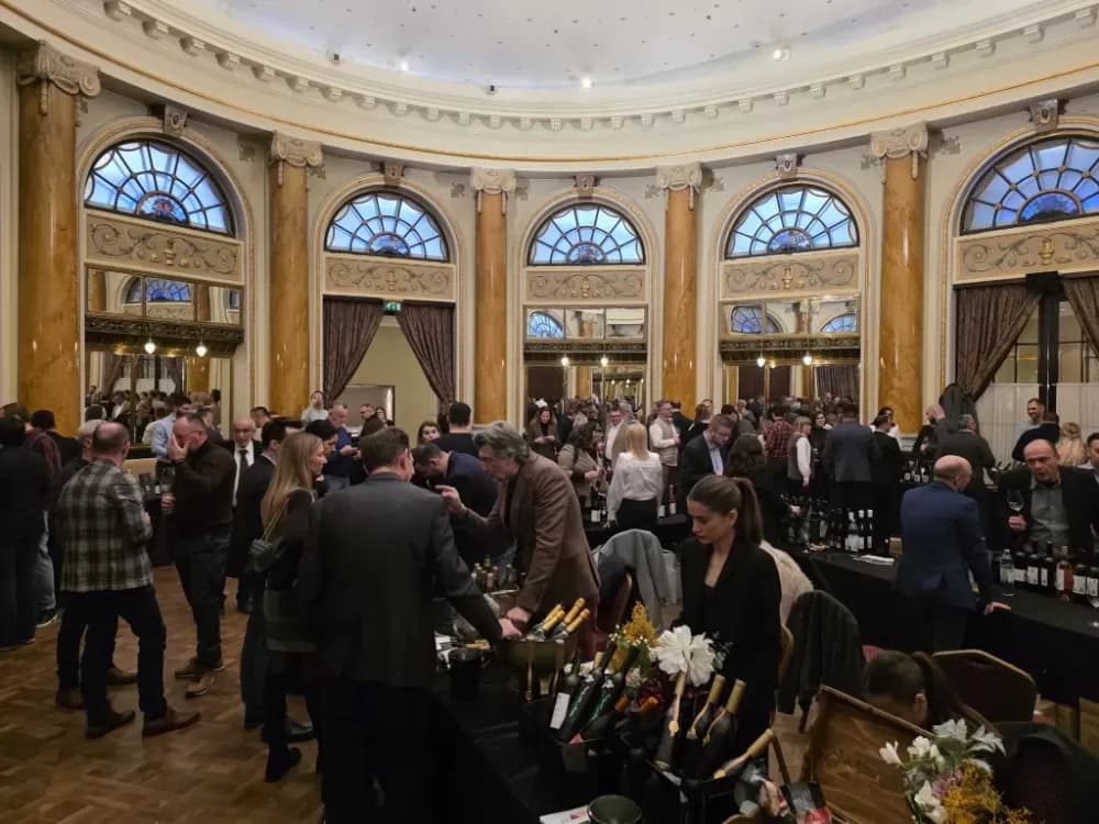 Vina Požeštine predstavljena na prestižnom En Primeur festivalu
