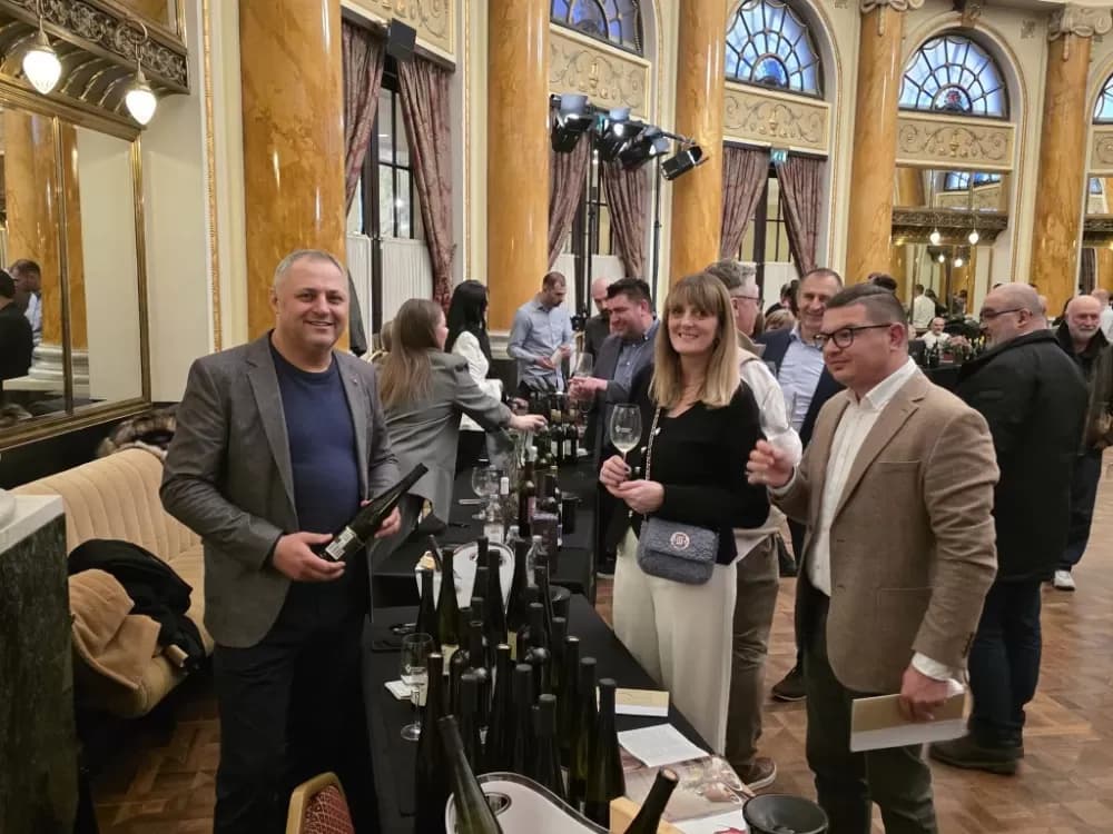 Vina Požeštine predstavljena na prestižnom En Primeur festivalu
