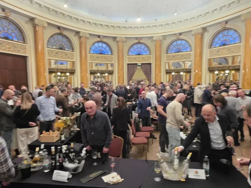 Vina Požeštine predstavljena na prestižnom En Primeur festivalu