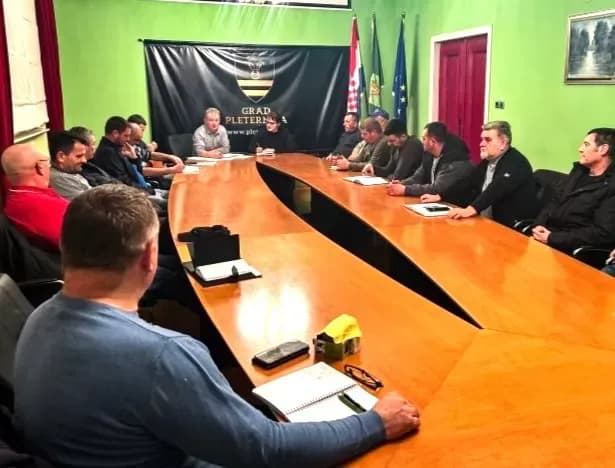 PLETERNICA GRADI I ULAŽE: Vatrogasno-edukativni centar i podrška dobrovoljnim vatrogasnim društvima