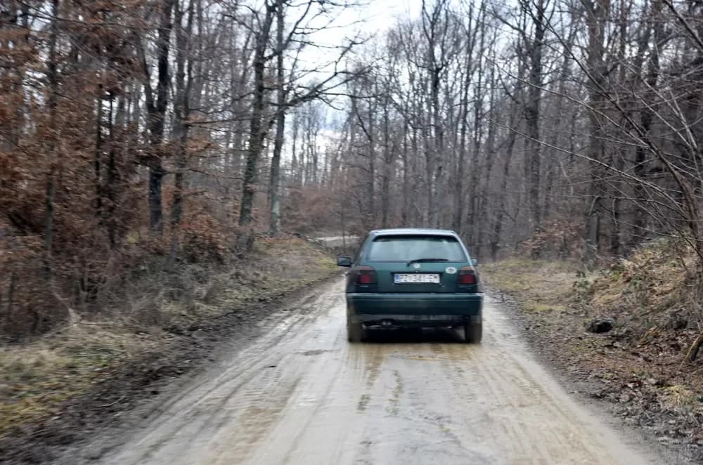 BORBA S BLATOM I ZABORAVOM: Škrabutnik, selo nadomak Požege u osam desetljeća izgubilo stotinu stanovnika